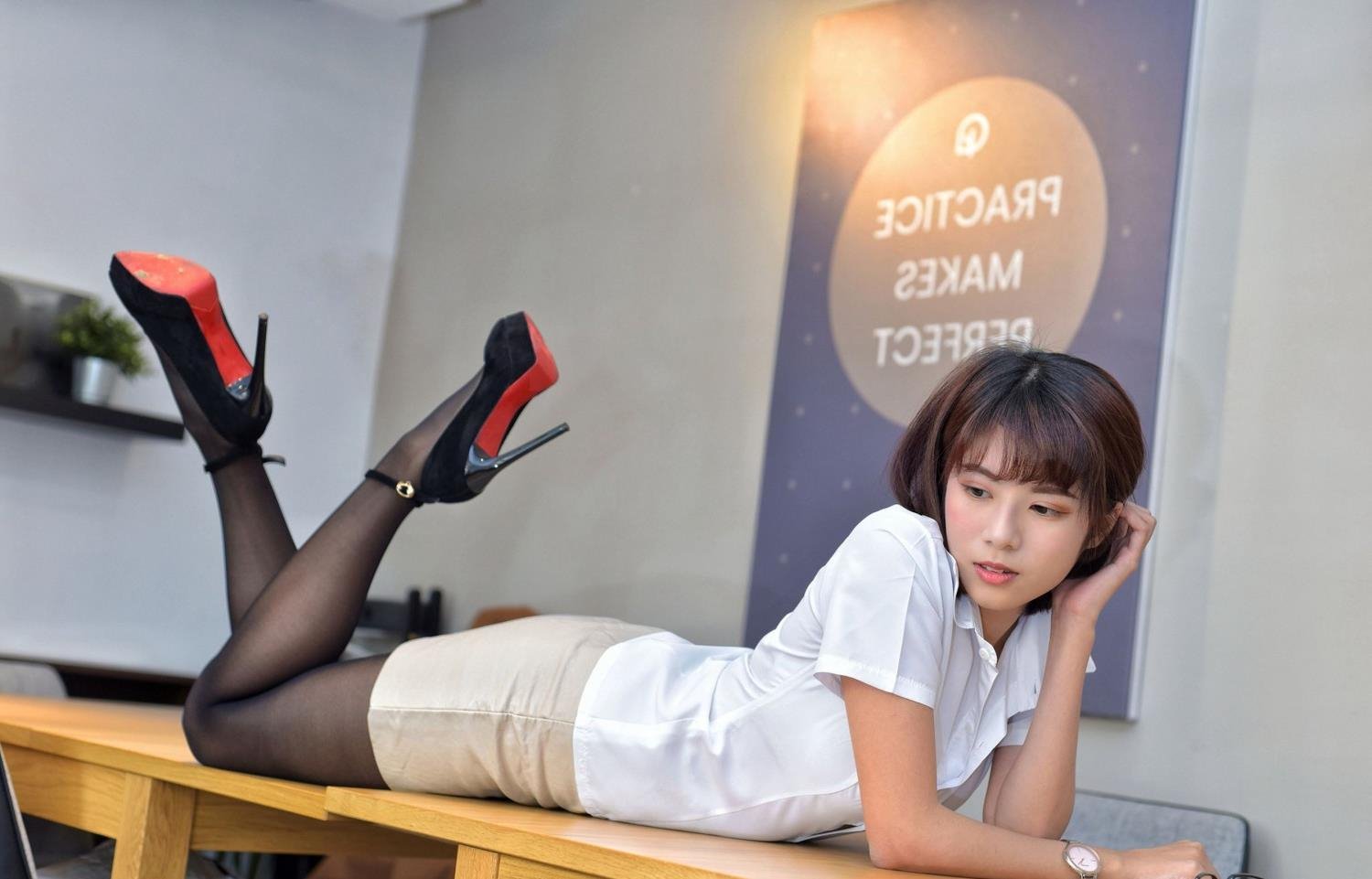 ͬ־����Ӱ���ȷ�