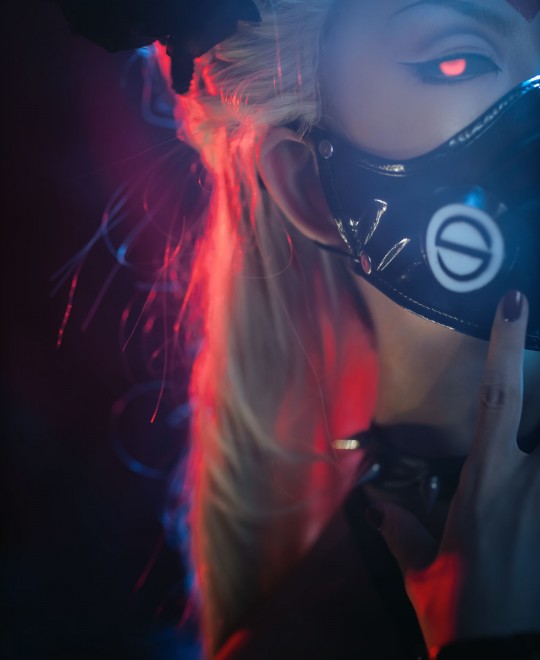 ��Ů���ѵ�ĸ��4����Ƶ�з���Ӱ���ȷ�